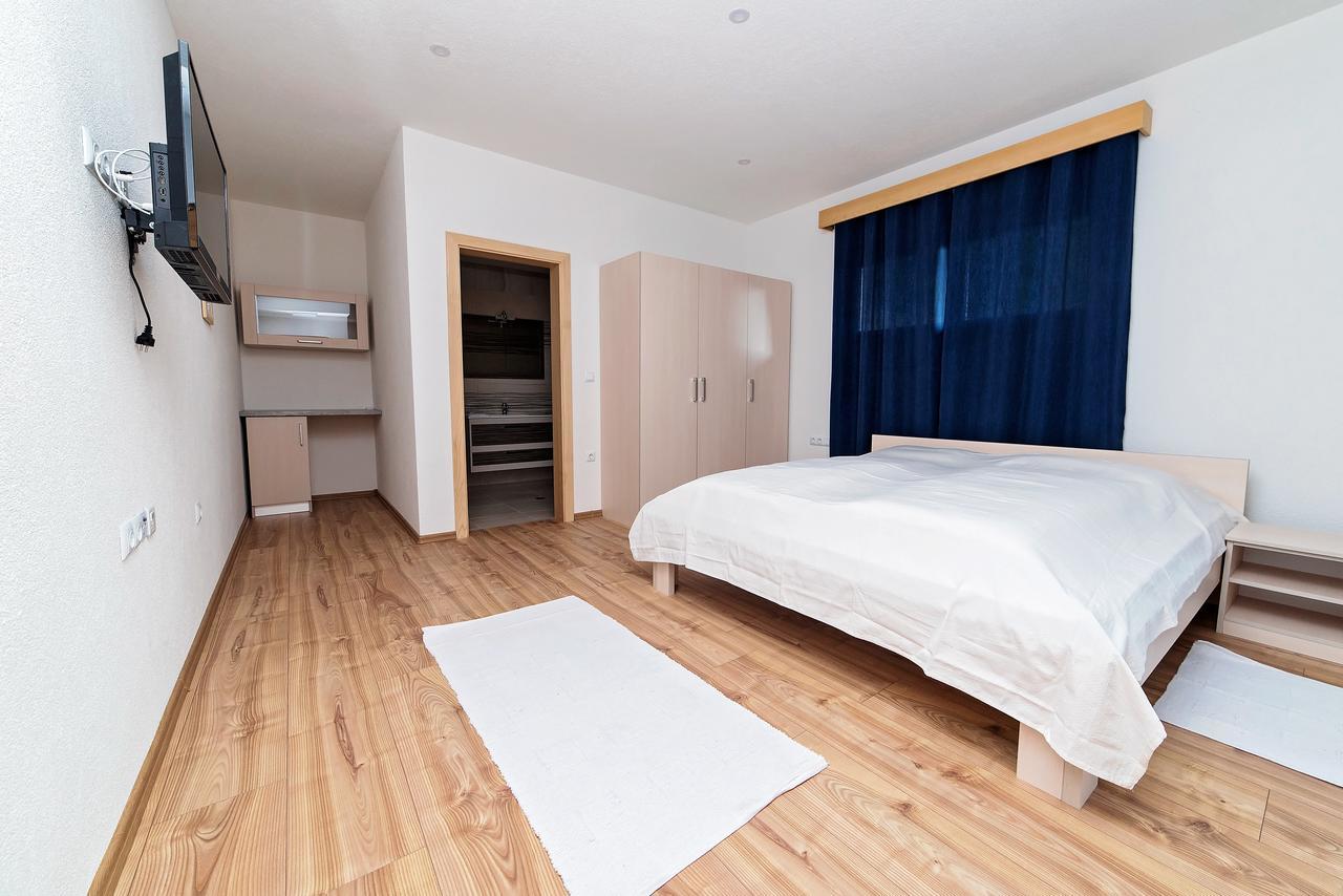 B&B Zlatna Nit Bosanska Krupa Exterior photo